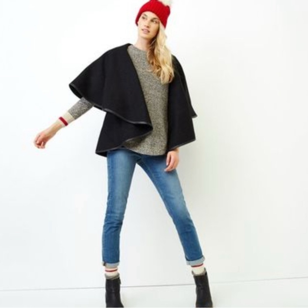 Roots Julia Cape